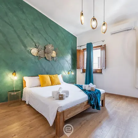 Corner - Aurora * Iglesias