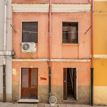 Corner - Aurora
