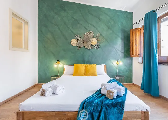 Apartment Corner - Aurora Iglesias